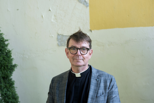 Stefan Forsén lämnar tjänsten som kyrkoherde i östra Helsingfors. Matteus församling söker en ny ledare. 