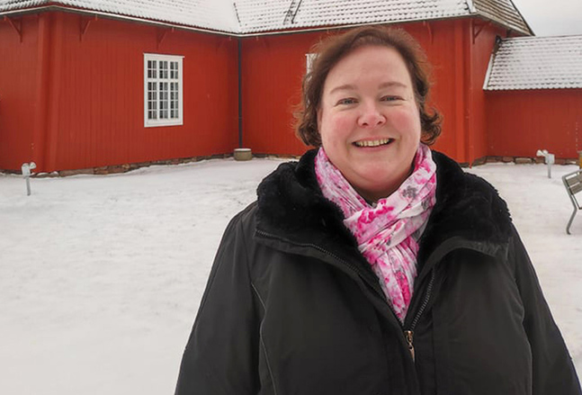 Janette Lagerroos är glad över att vara tillbaka i Houtskär.