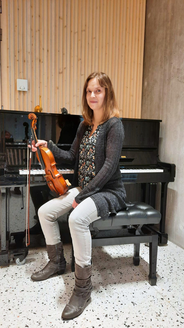 Musikledare Heidi Åberg vill nå ut till bland annat familjer genom musiken. 