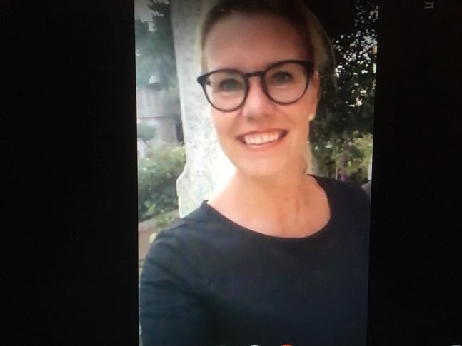 När Maria Leppäkari idag gick med prästkrage i Jerusalem var det ett nytt Jerusalem hon såg, berättar hon per Skype.