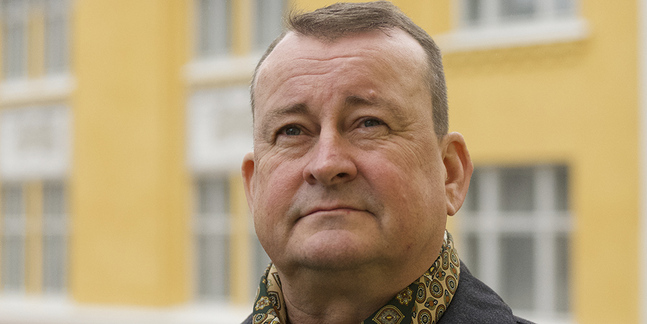 – Veteranföreningarna ringer, men annars lite ensamt – Kjell Törner, nybliven överste i avsked.