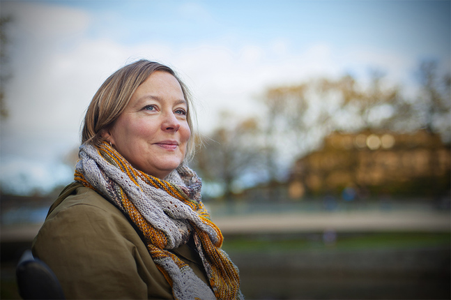 Anna-Pia Svarvar bor en del av veckan i Åbo, där hon studerar teologi.