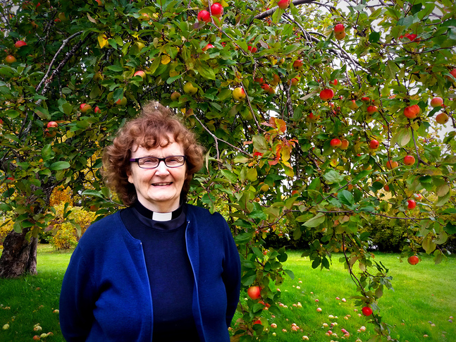 Ruth Vesterlund är tf församlingspastor i Kvevlax och Replot församlingar.