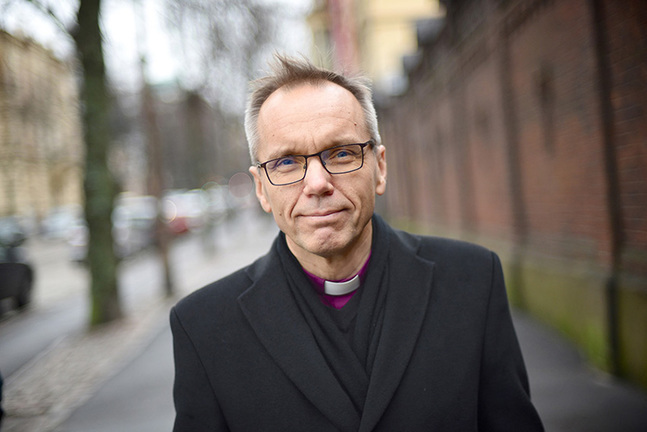 Biskop Björn Vikström hoppas få en tjänst vid Åbo Akademi.
