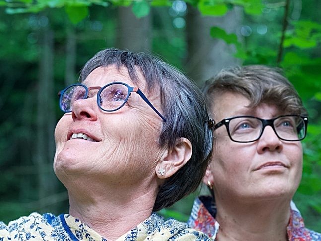 Kantors- och prästparet Eeva-Stiina och Paula Lönnemo vill se kyrkan ta ett mera ansvarsfullt grepp om sina skogar.